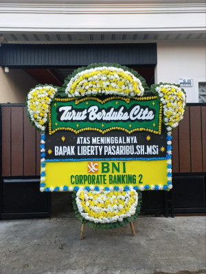 Papan Bunga Duka di Terumbu