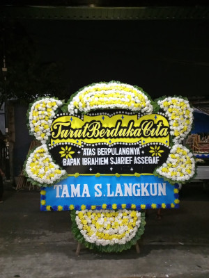 Papan Bunga Duka di Terumbu